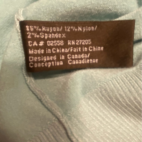 💚DANIER💚V-Neck teal sweater. In great condition. Size XS. - Picture 14 of 15